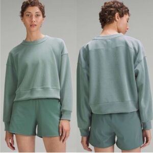 Lululemon Women’s Softstreme Perfectly Oversized Cropped Crew Medium Forest 4